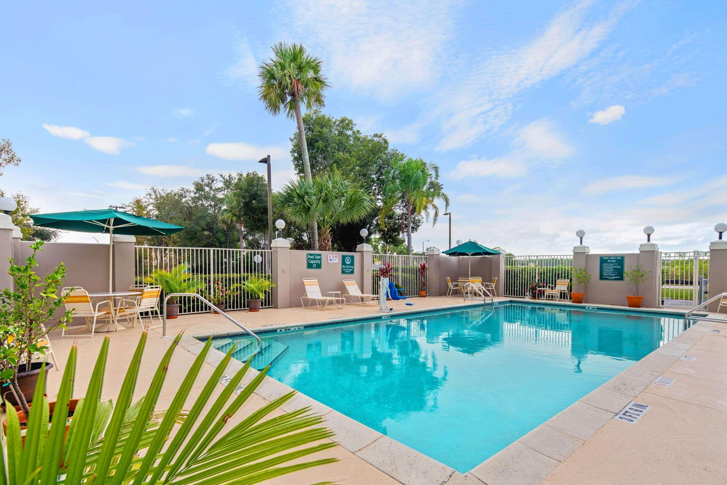 La Quinta By Wyndham Naples East Hotel Golden Gate Buitenkant foto