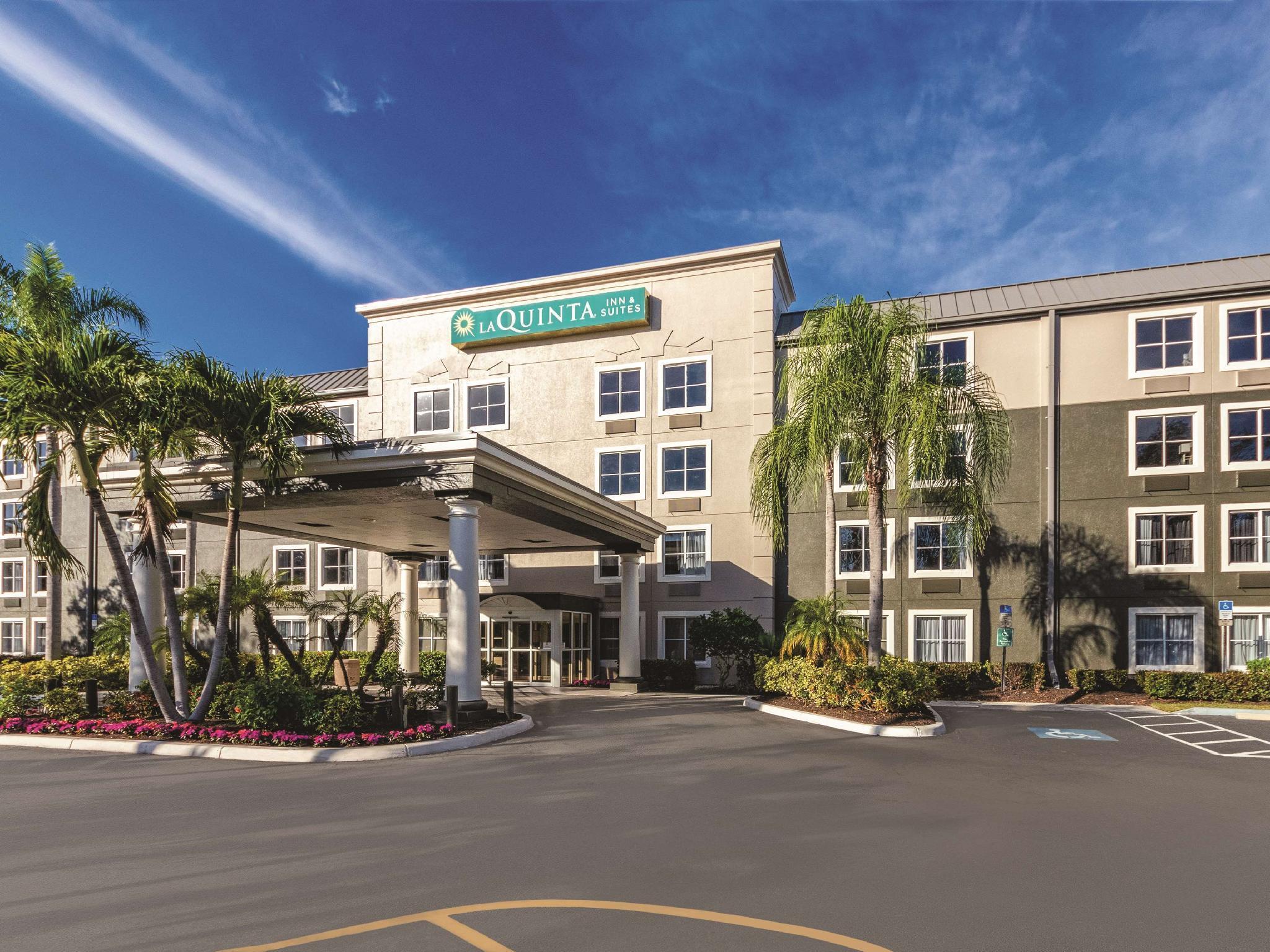La Quinta By Wyndham Naples East Hotel Golden Gate Buitenkant foto