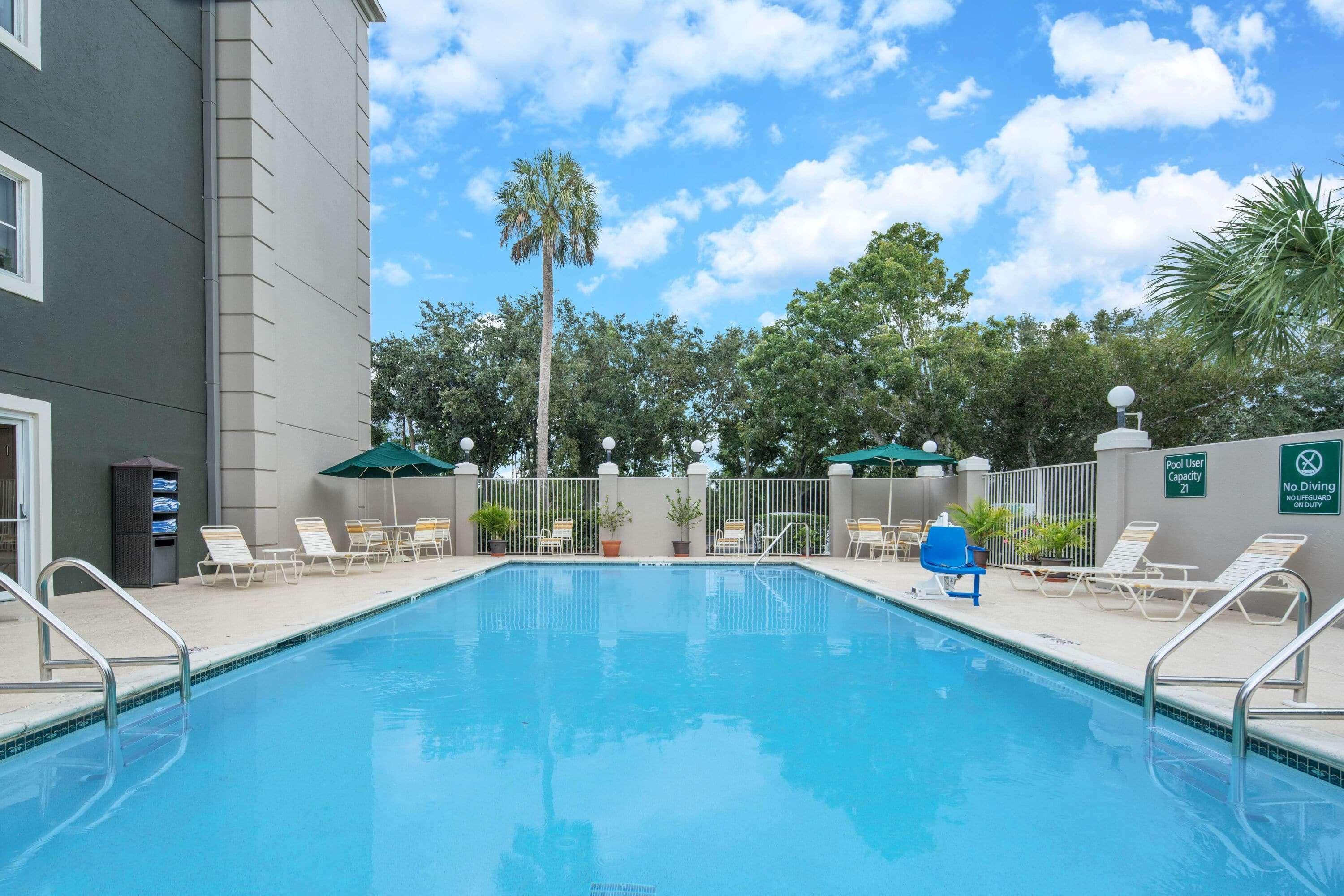 La Quinta By Wyndham Naples East Hotel Golden Gate Buitenkant foto